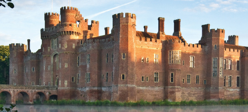 Castle moat portrait slider