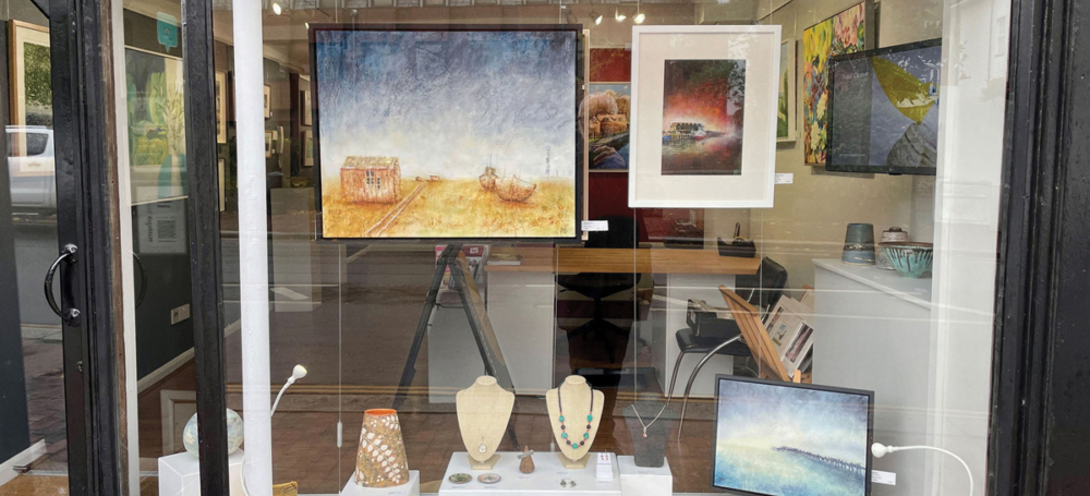 6 Art Spring window